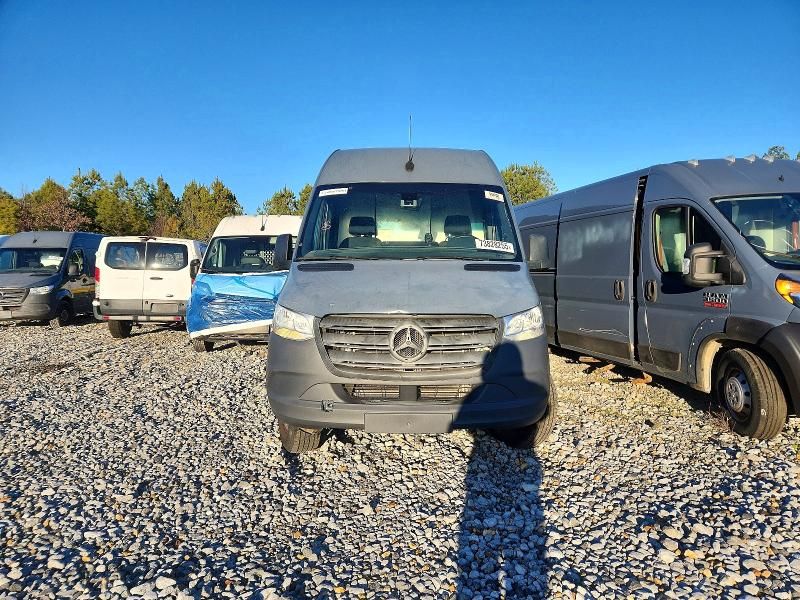 2019 Mercedes-Benz 2019 Mercedes Benz Sprinter 2500 Delivery van
