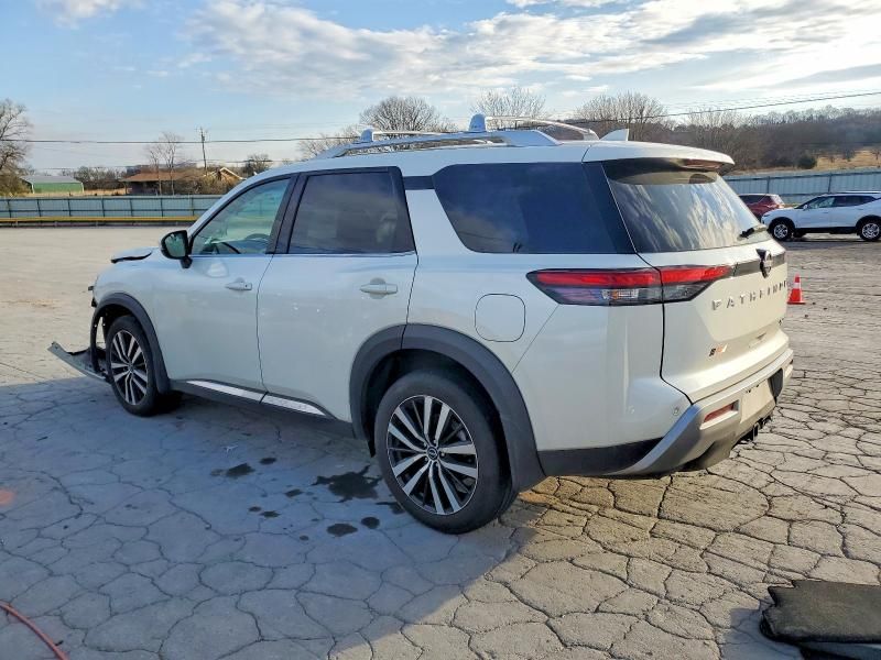 2024 Nissan Pathfinder Platinum