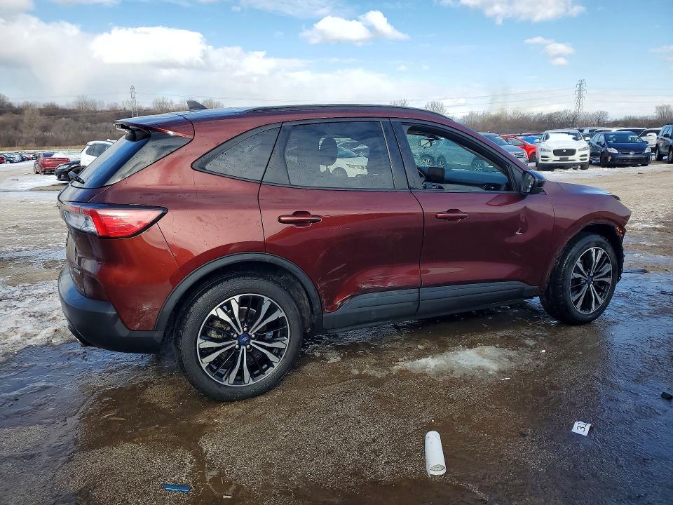 2021 Ford Escape se
