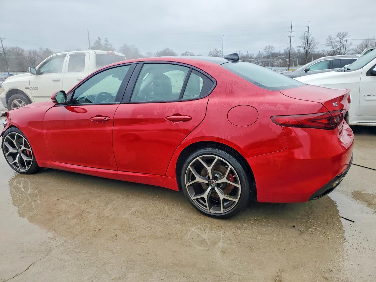 2018 Alfa Romeo Giulia ti Q4