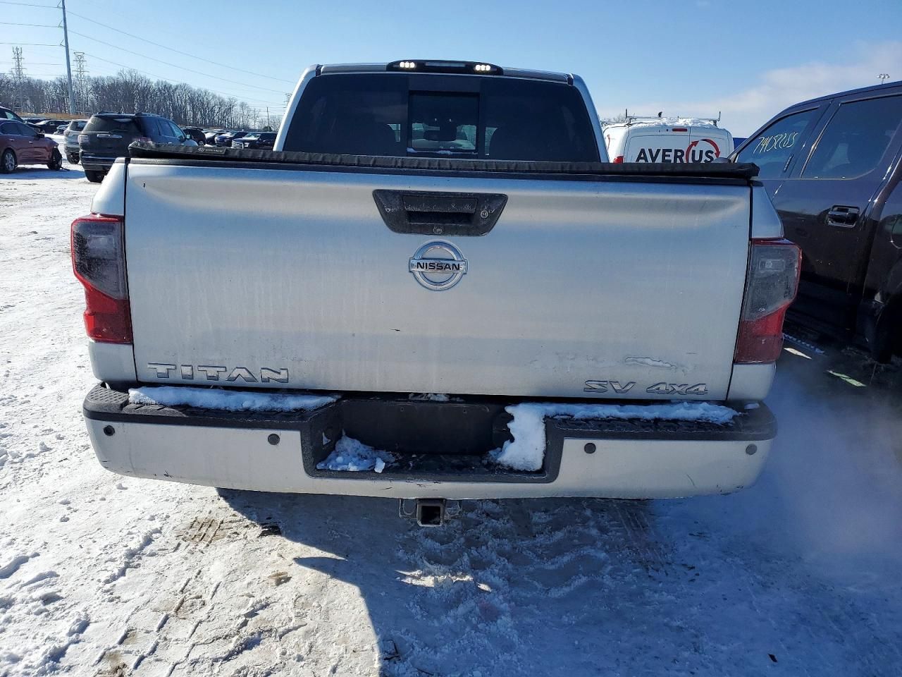 2017 Nissan Titan sv