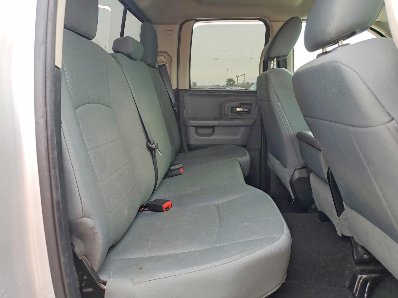 2016 Dodge Ram 1500 slt