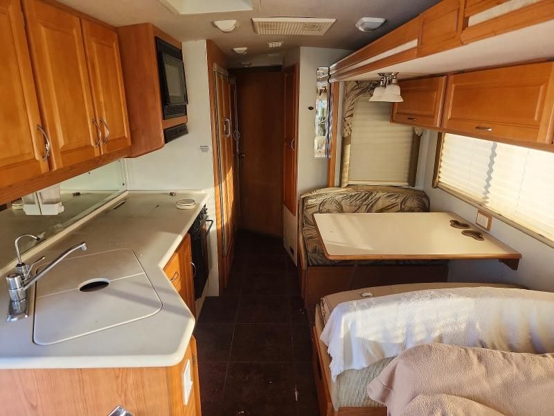 2000 Ford F550 Super Duty Stripped Chassis