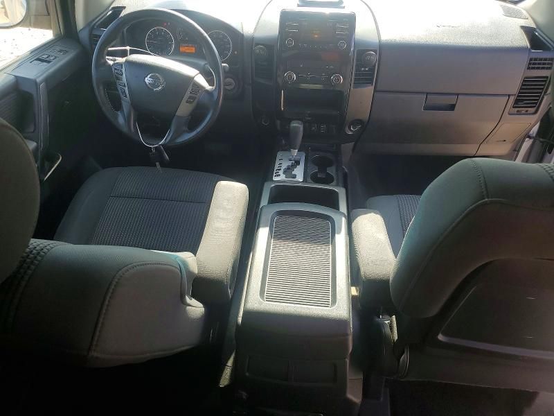 2014 Nissan Titan s