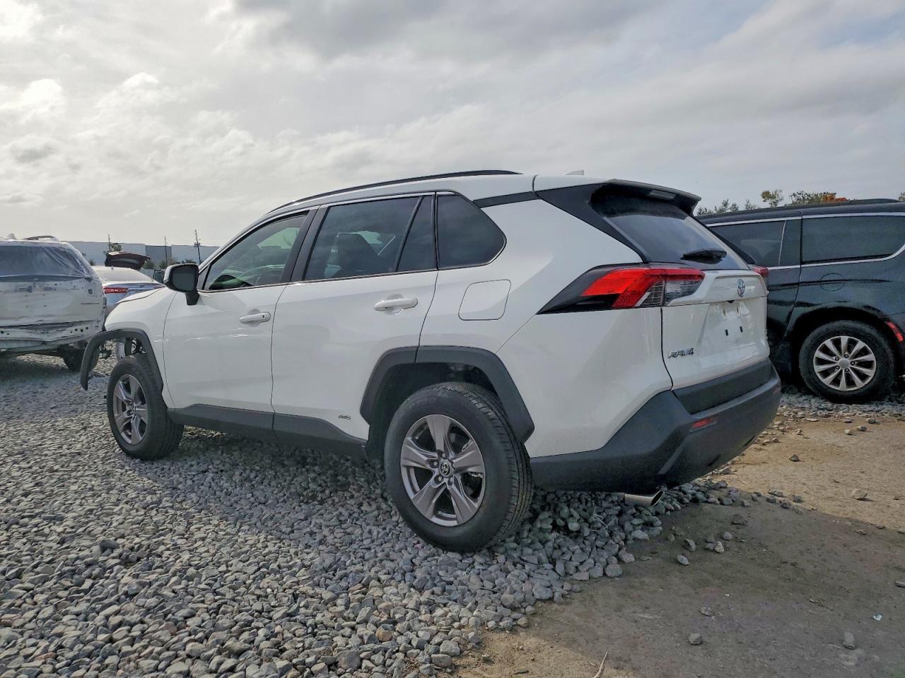 2025 Toyota Rav4 xle