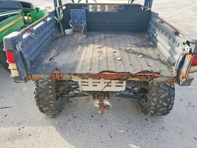 2018 John Deere 825M