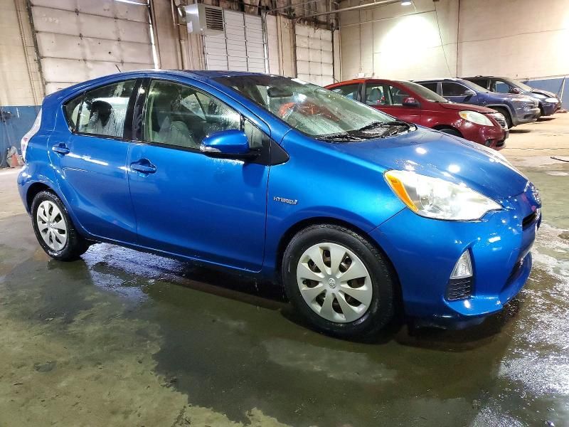 2013 Toyota Prius c