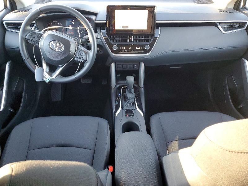 2025 Toyota Corolla Cross le