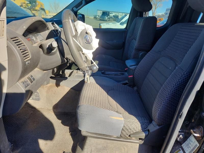 2012 Nissan Frontier sv