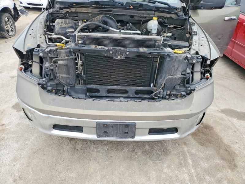 2013 Dodge RAM 1500 SLT