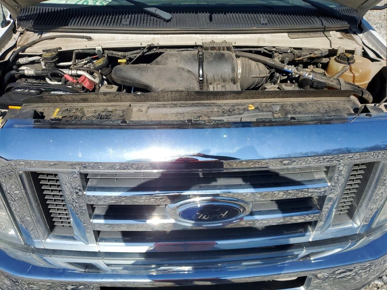 2011 Ford Econoline E350 Super Duty Cutaway Van