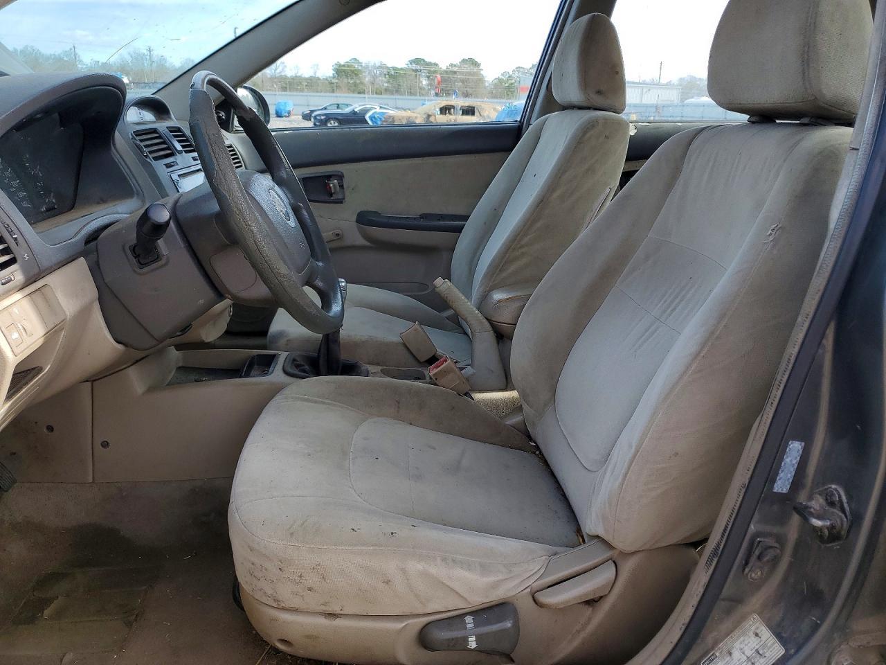 2005 KIA Spectra lx