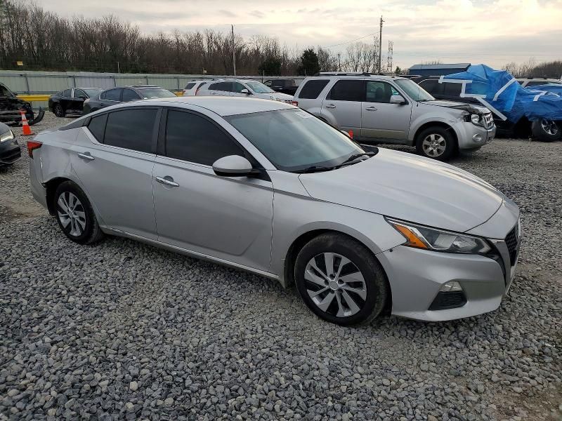 2020 Nissan Altima s