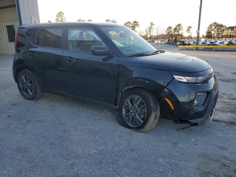 2022 KIA Soul ex