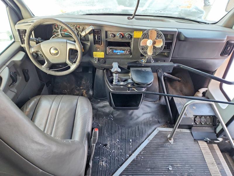 2010 Chev 2010 Thomas Minotour G3500-School Bus