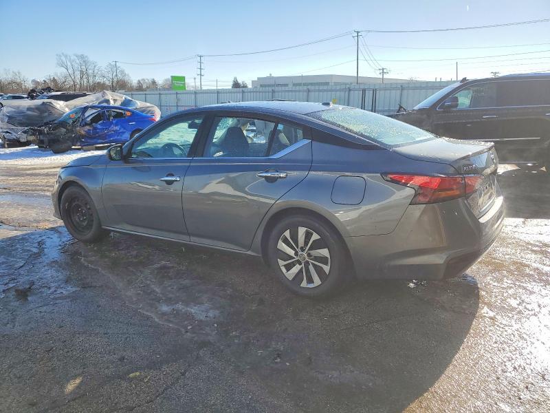 2019 Nissan Altima s