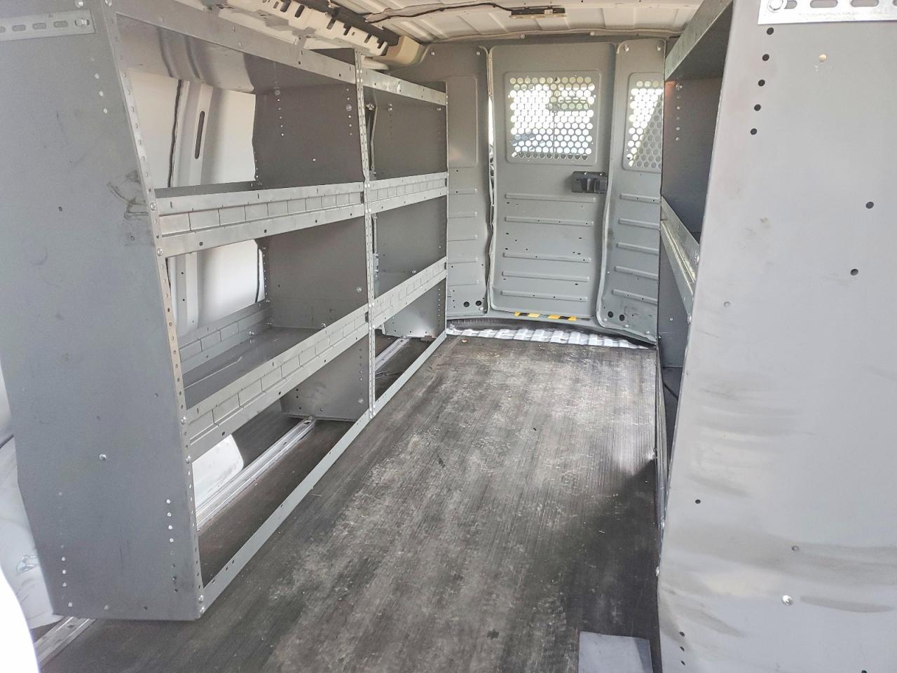 2024 Chevrolet Express 2500 Utility / Service Van