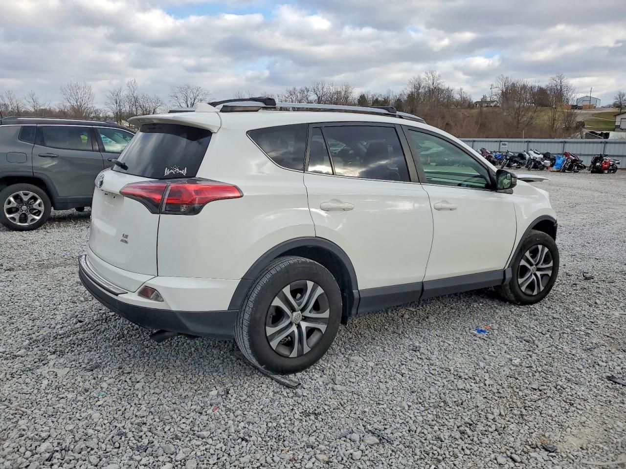 2018 Toyota Rav4 le