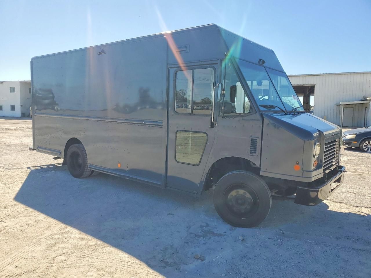 2021 Freightliner MT45G Chassis Delivery Truck