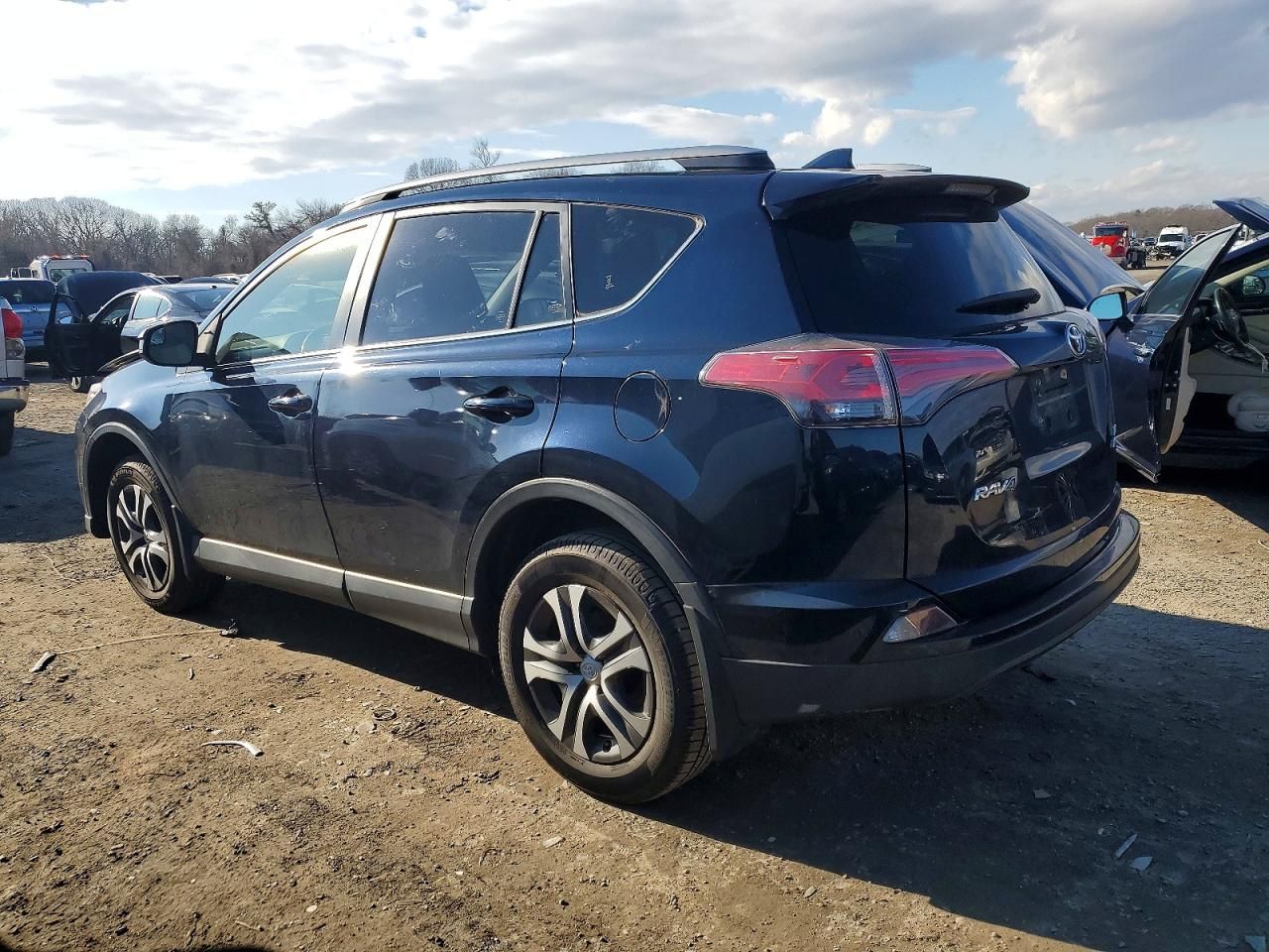 2018 Toyota Rav4 le