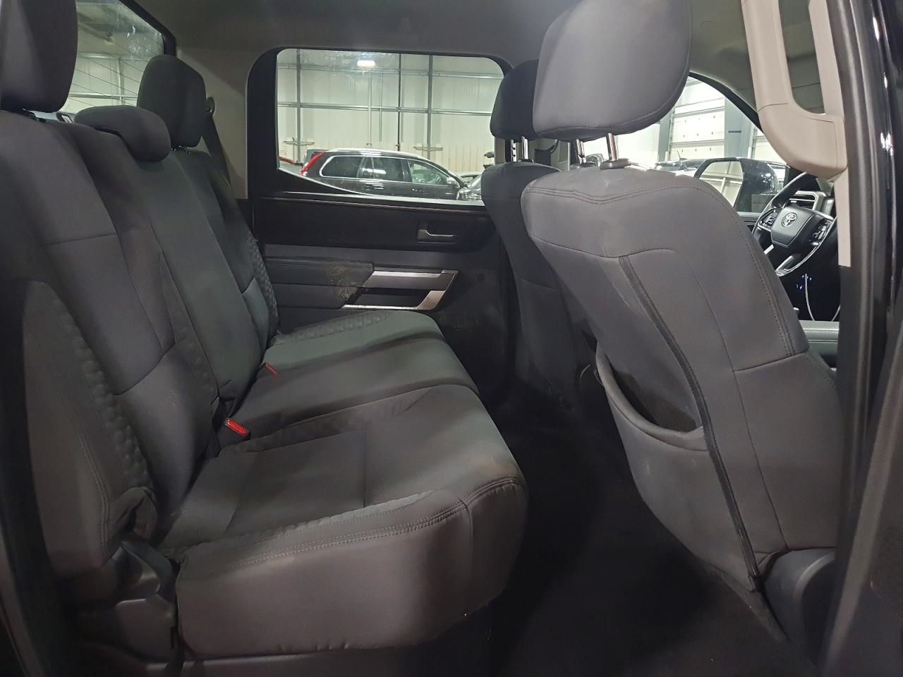 2022 Toyota Tundra Crewmax SR5