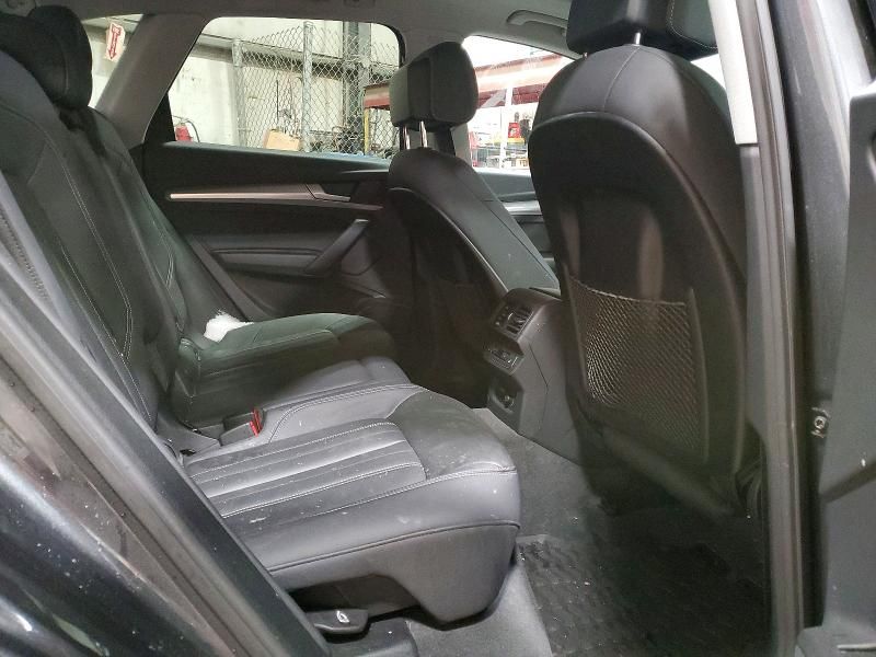 2022 Audi Q5 Premium Plus 45