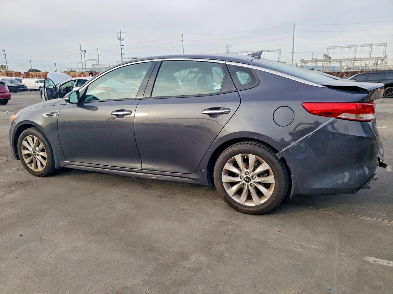 2018 KIA Optima ex