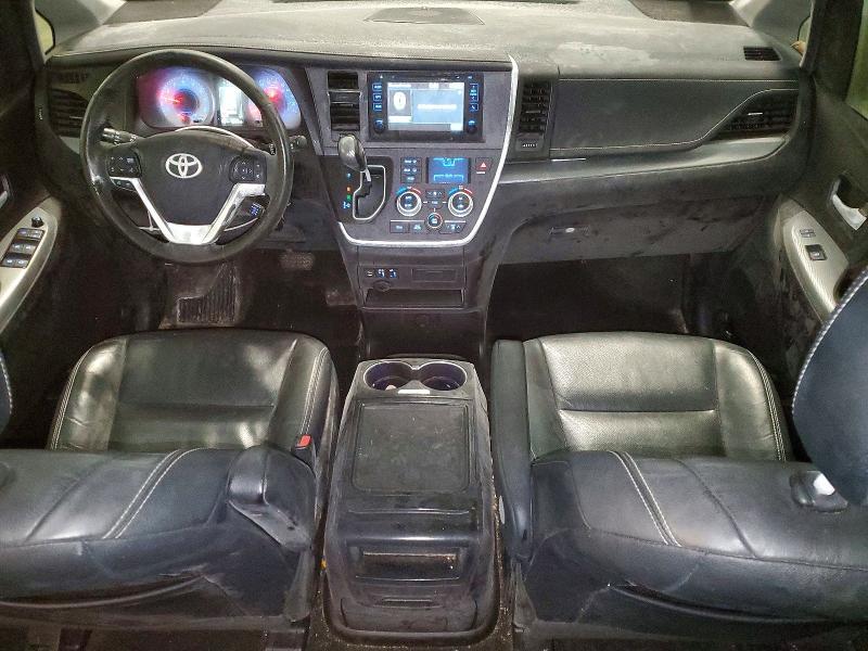 2015 Toyota Sienna Sport