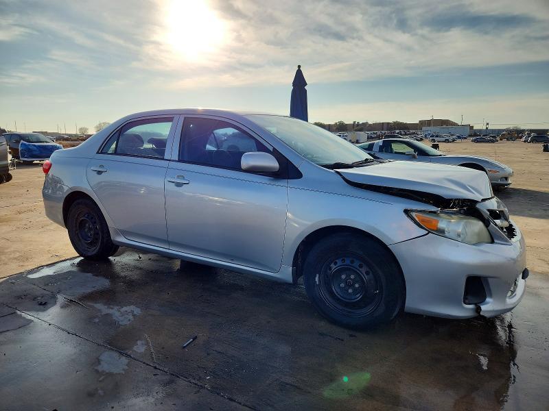 2013 Toyota Corolla l