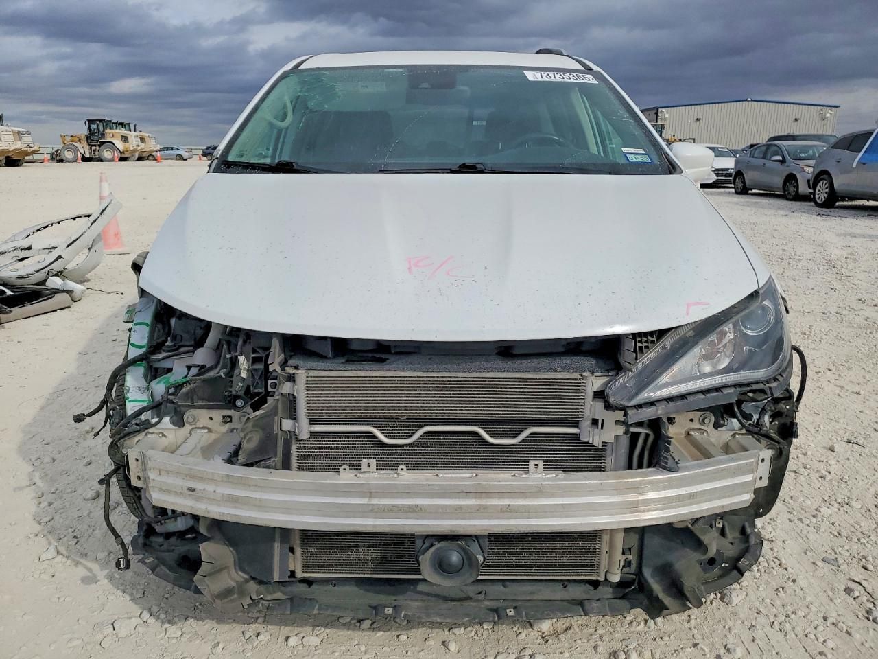 2018 Chrysler Pacifica Touring l