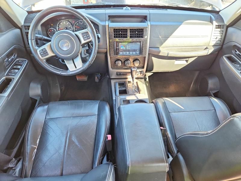 2012 Jeep Liberty jet