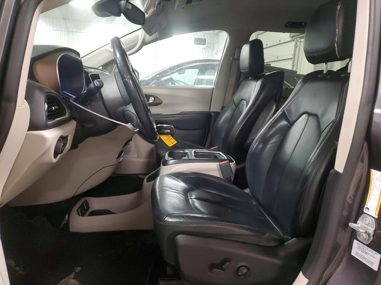2017 Chrysler Pacifica Touring l Plus