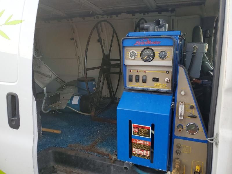 2005 Chevrolet Express G2500 Utility / Service van