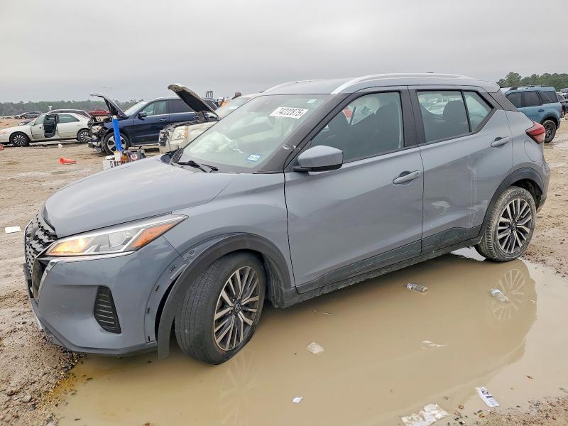 2021 Nissan Kicks sv