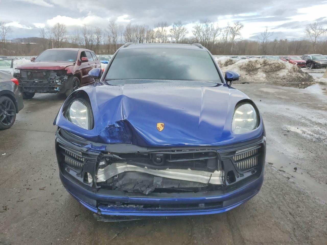 2025 Porsche Macan gts