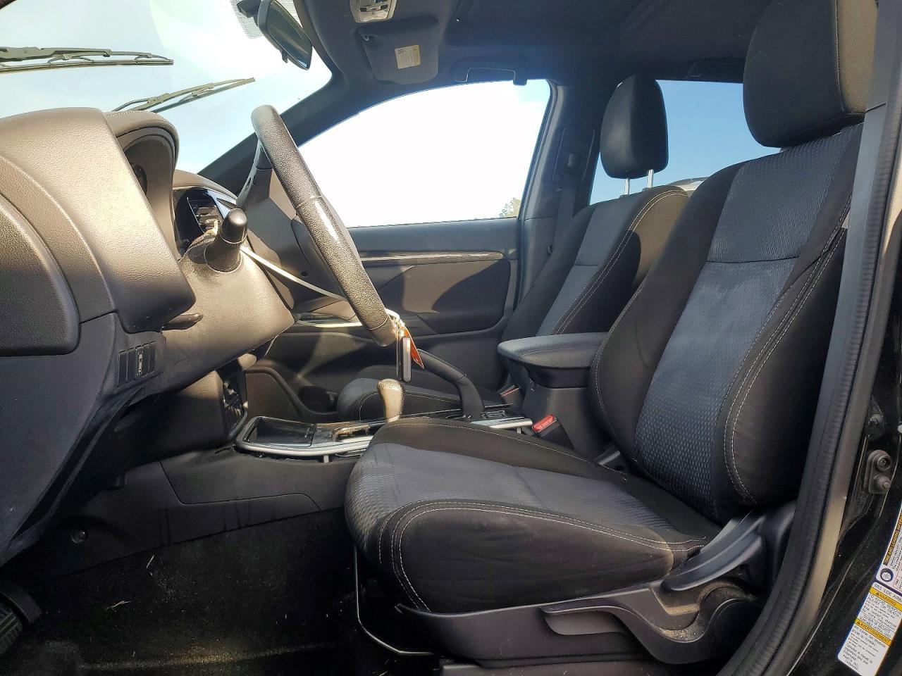 2018 Mitsubishi Outlander se