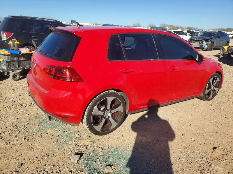 2016 Volkswagen Golf Base / s