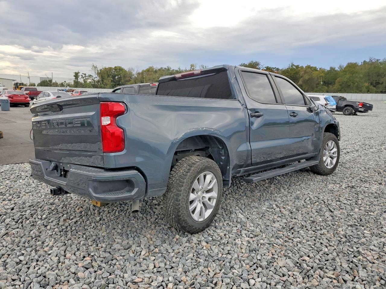 2021 Chevrolet Silverado C1500 Custom
