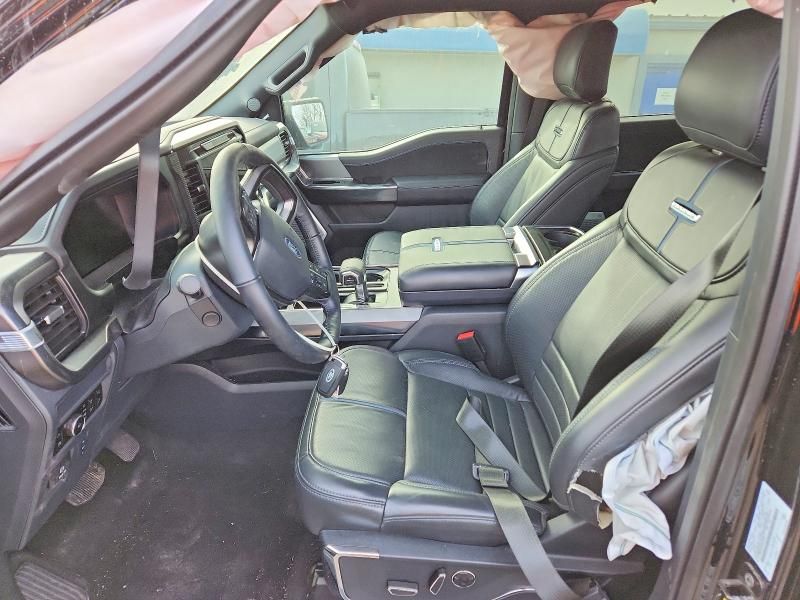 2025 Ford F150 Platinum