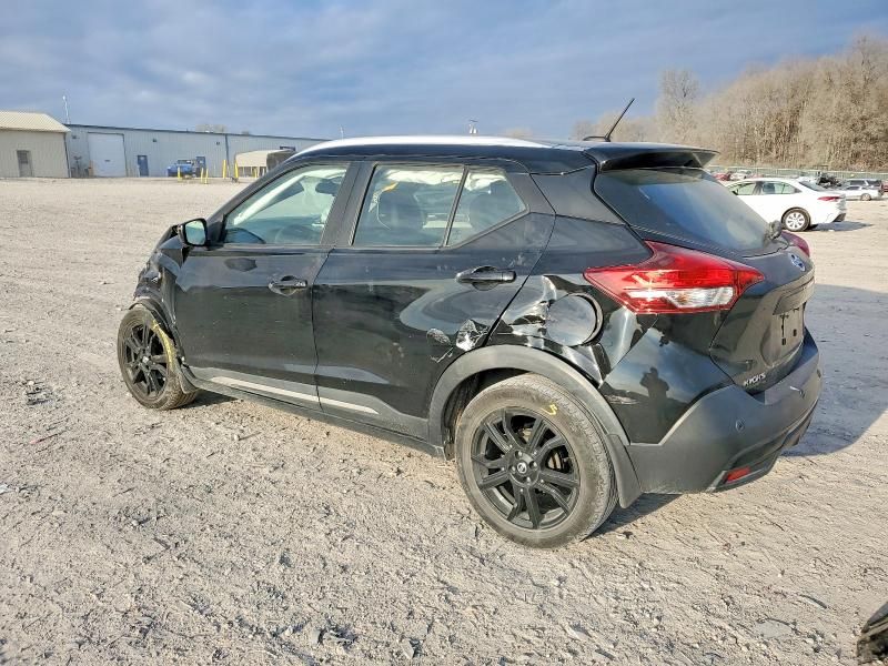 2020 Nissan Kicks sr