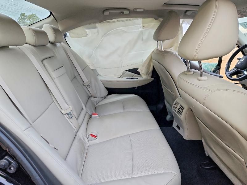 2022 Infiniti Q50 Luxe