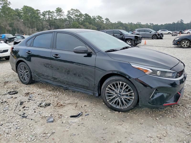 2023 KIA Forte gt Line