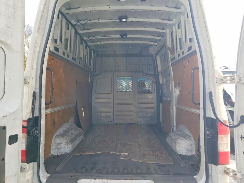 2018 Nissan NV 2500 Delivery Van