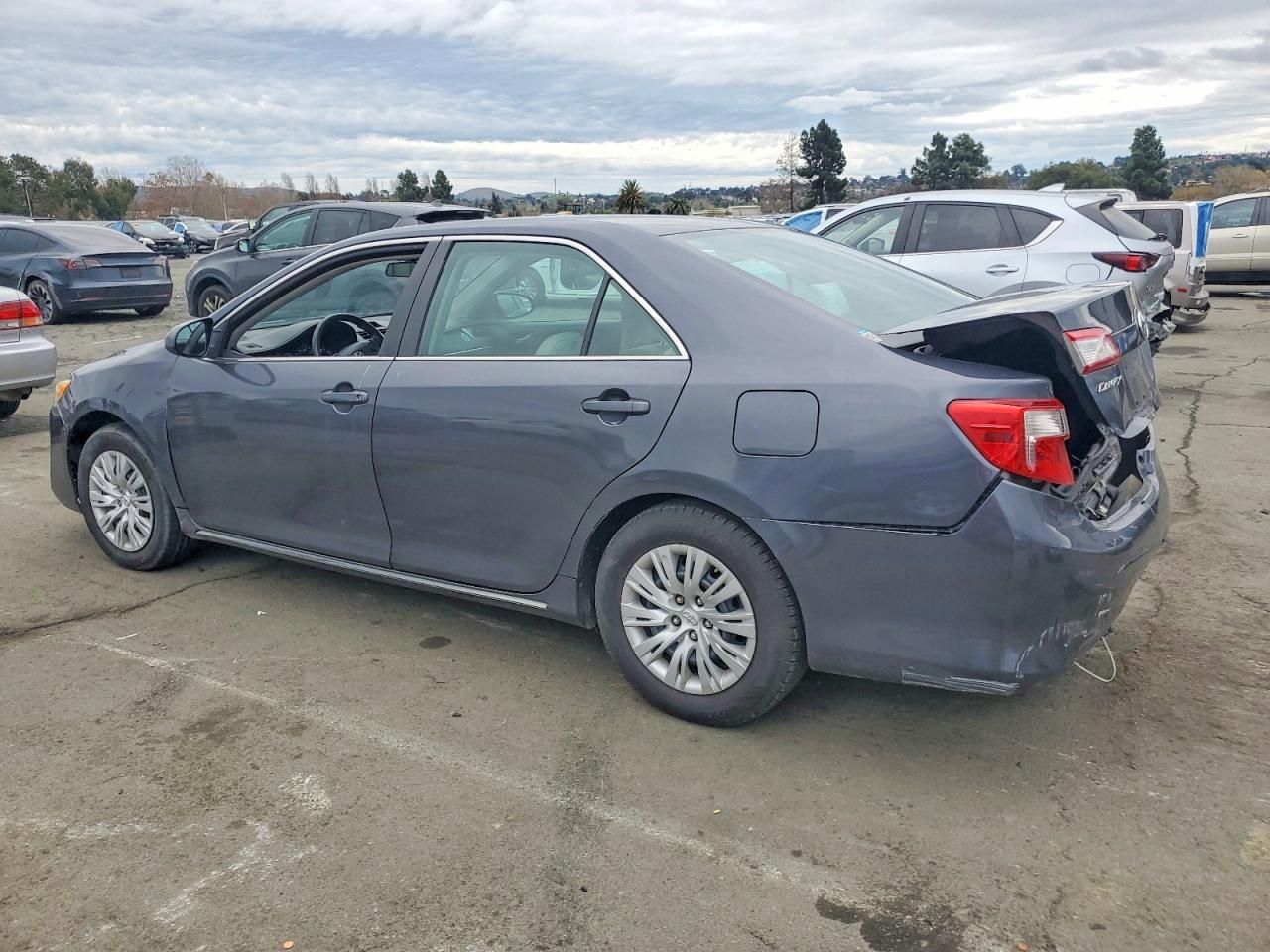 2013 Toyota Camry Hybrid