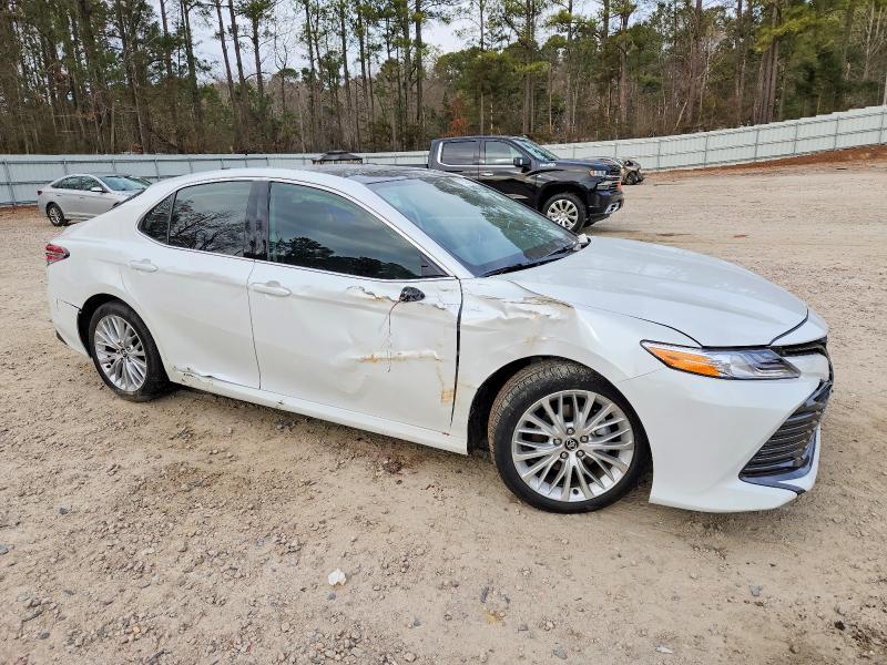 2020 Toyota Camry xle