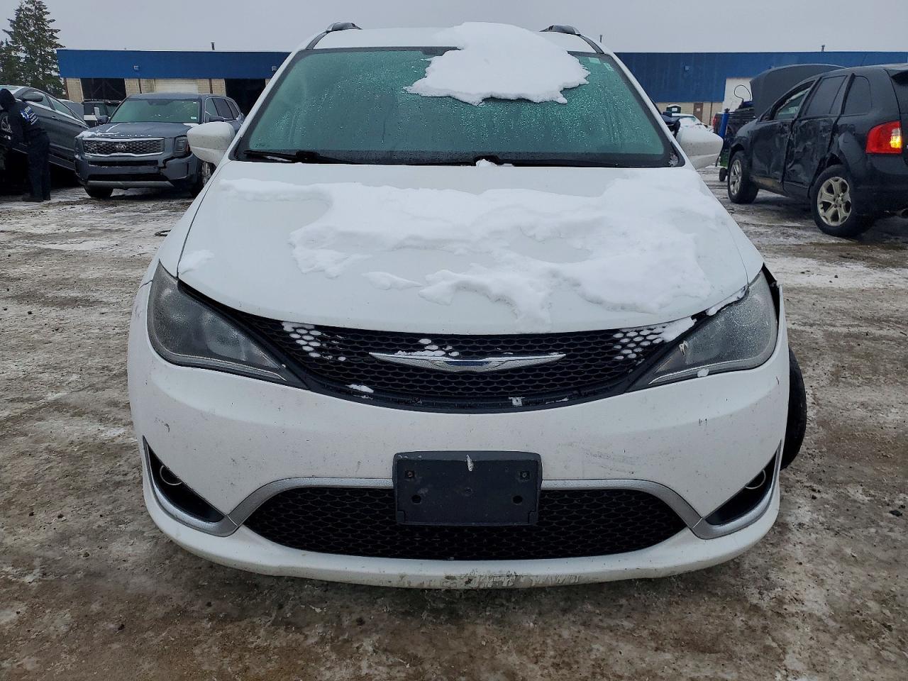 2019 Chrysler Pacifica Touring l
