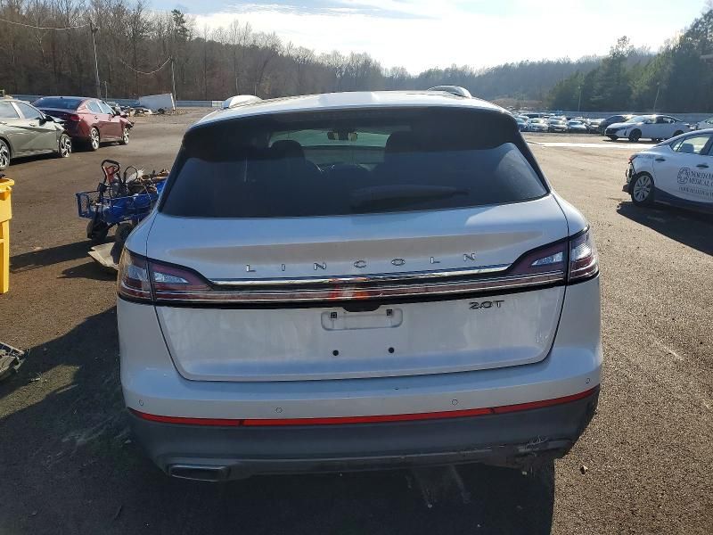 2019 Lincoln Nautilus Reserve