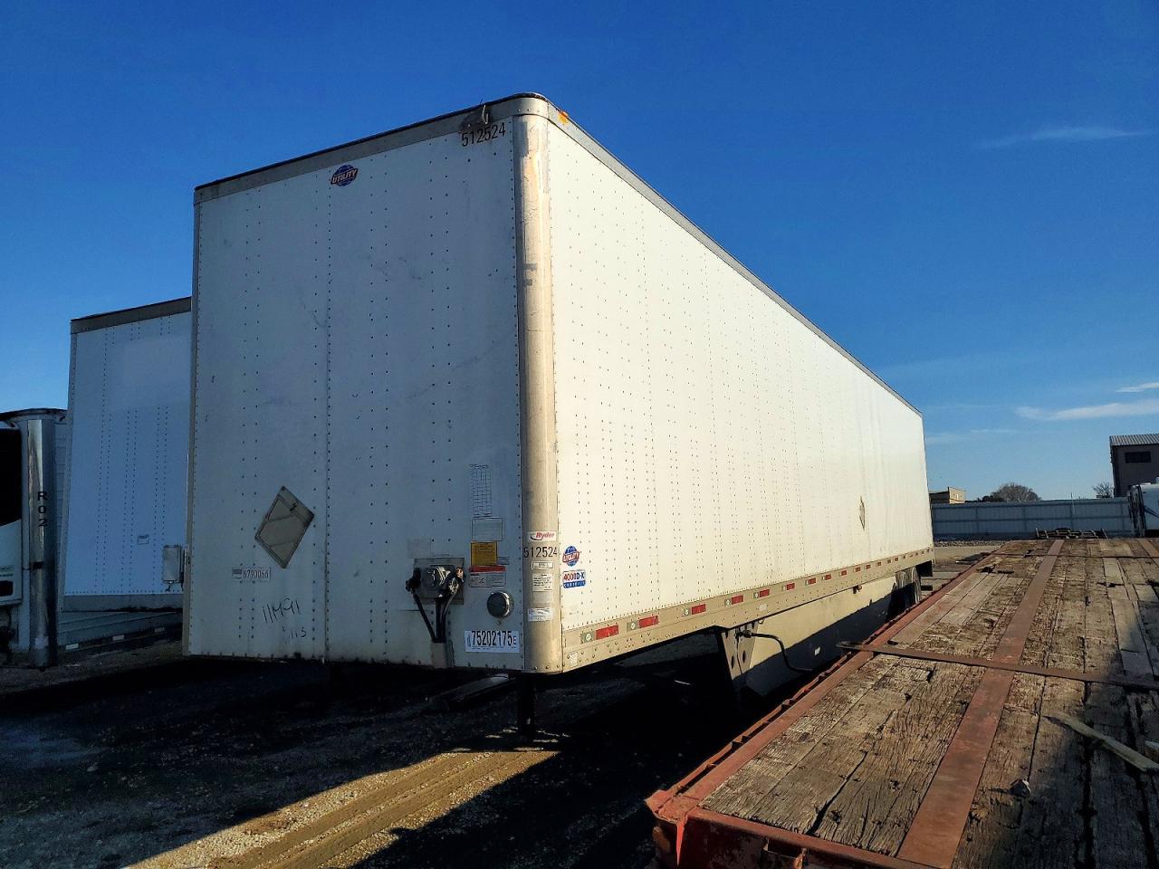 2014 Utility VS2DX DRY Van Trailer