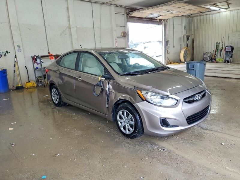 2013 Hyundai Accent gls