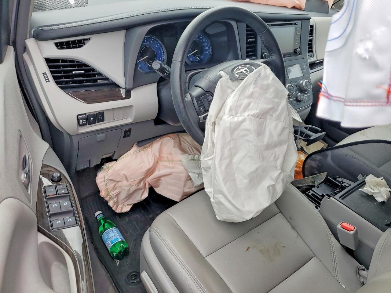 2019 Toyota Sienna xle